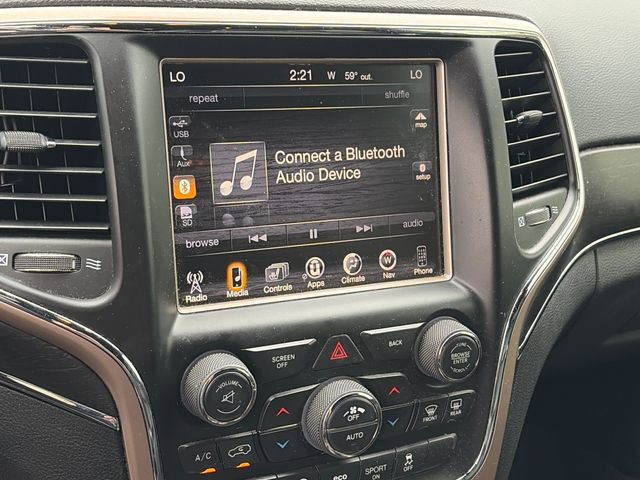 Used 2017 Jeep Grand Cherokee Limited AWD/4WD image 18