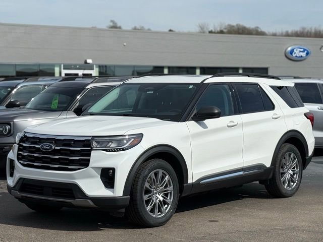 Used 2025 Ford Explorer Active w/ Active Comfort Package image 35
