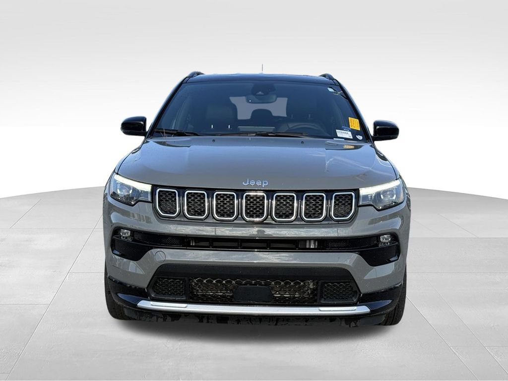 Used 2023 Jeep Compass Limited w/ Elite Group AWD/4WD image 28