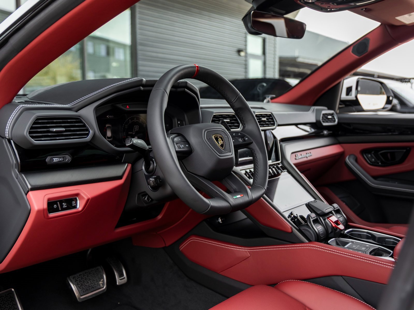 Used 2024 Lamborghini Urus S image 27