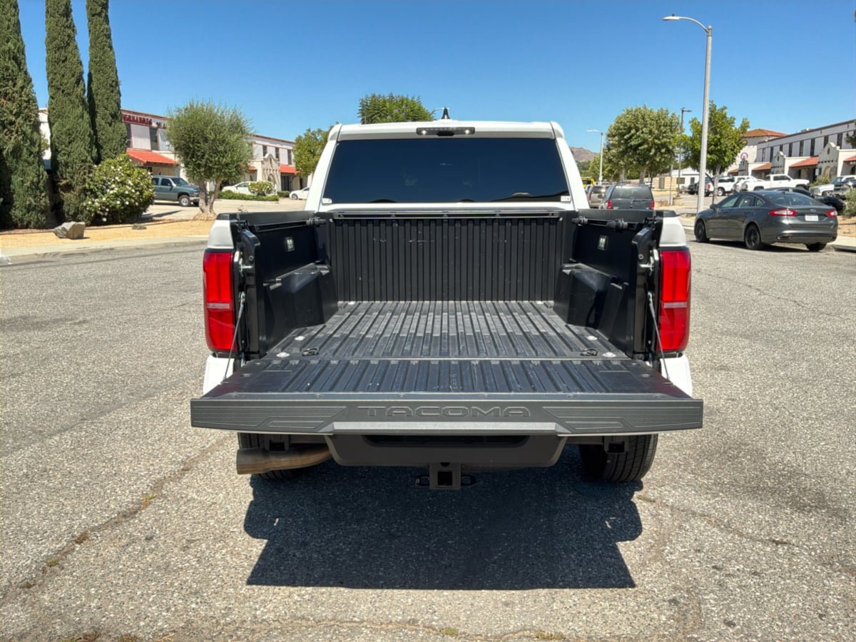 Used 2025 Toyota Tacoma TRD Sport AWD/4WD image 22