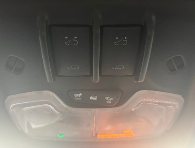 Used 2023 Chevrolet Colorado Z71 w/ Z71 Convenience Package 2 AWD/4WD image 33