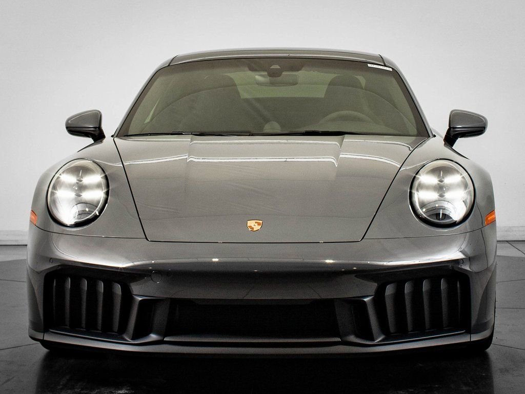 Certified 2025 Porsche 911 Carrera GTS RWD image 11
