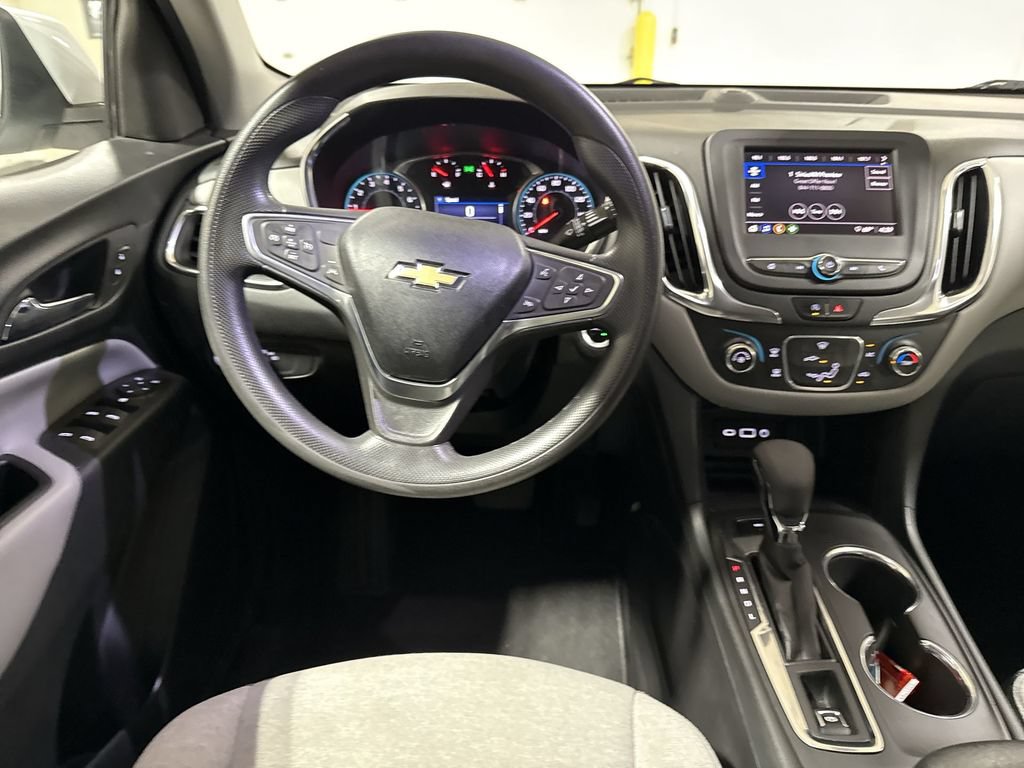 Used 2022 Chevrolet Equinox LT AWD/4WD image 11