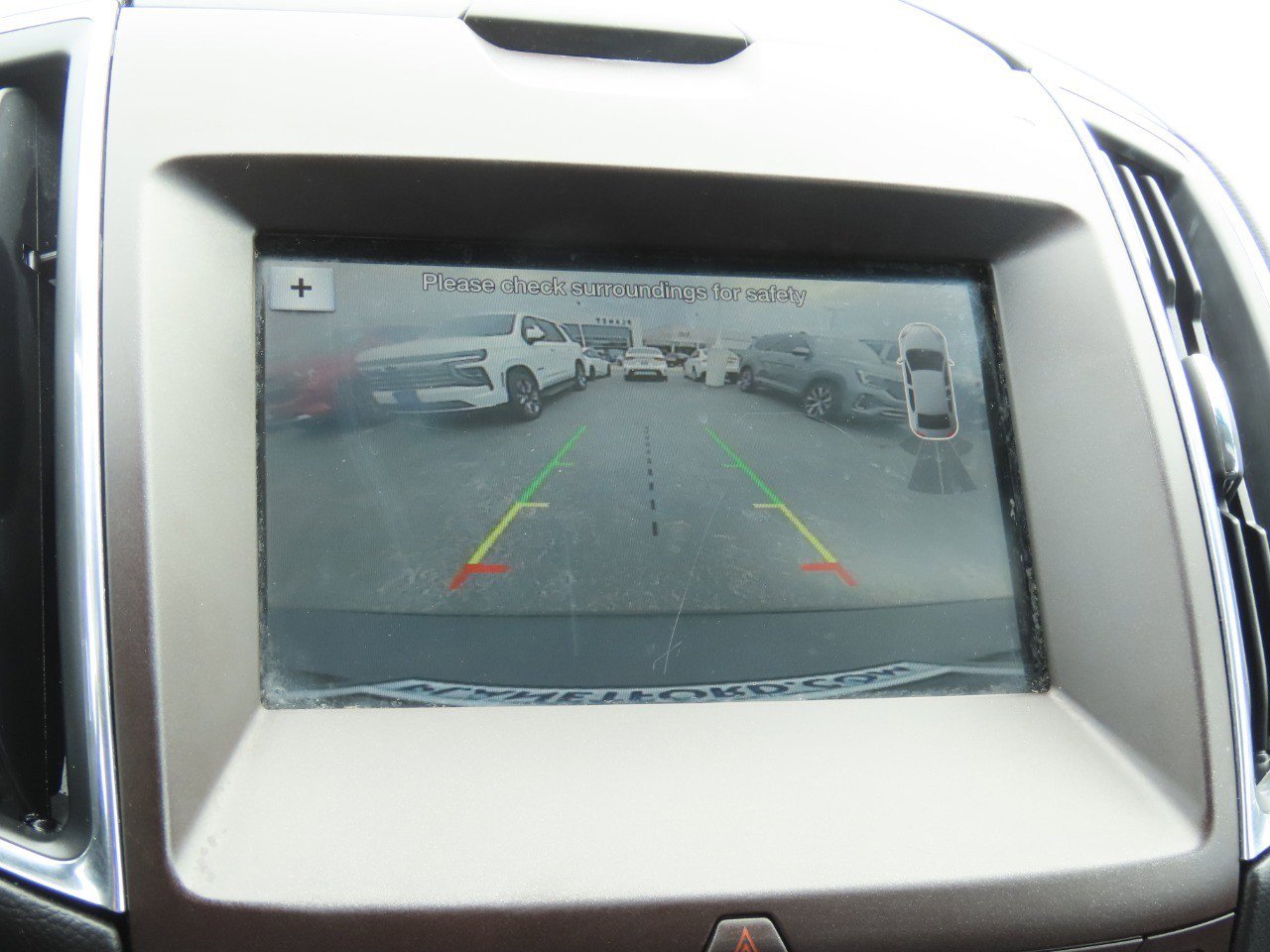 Used 2017 Ford Edge Titanium w/ Technology Package FWD image 32