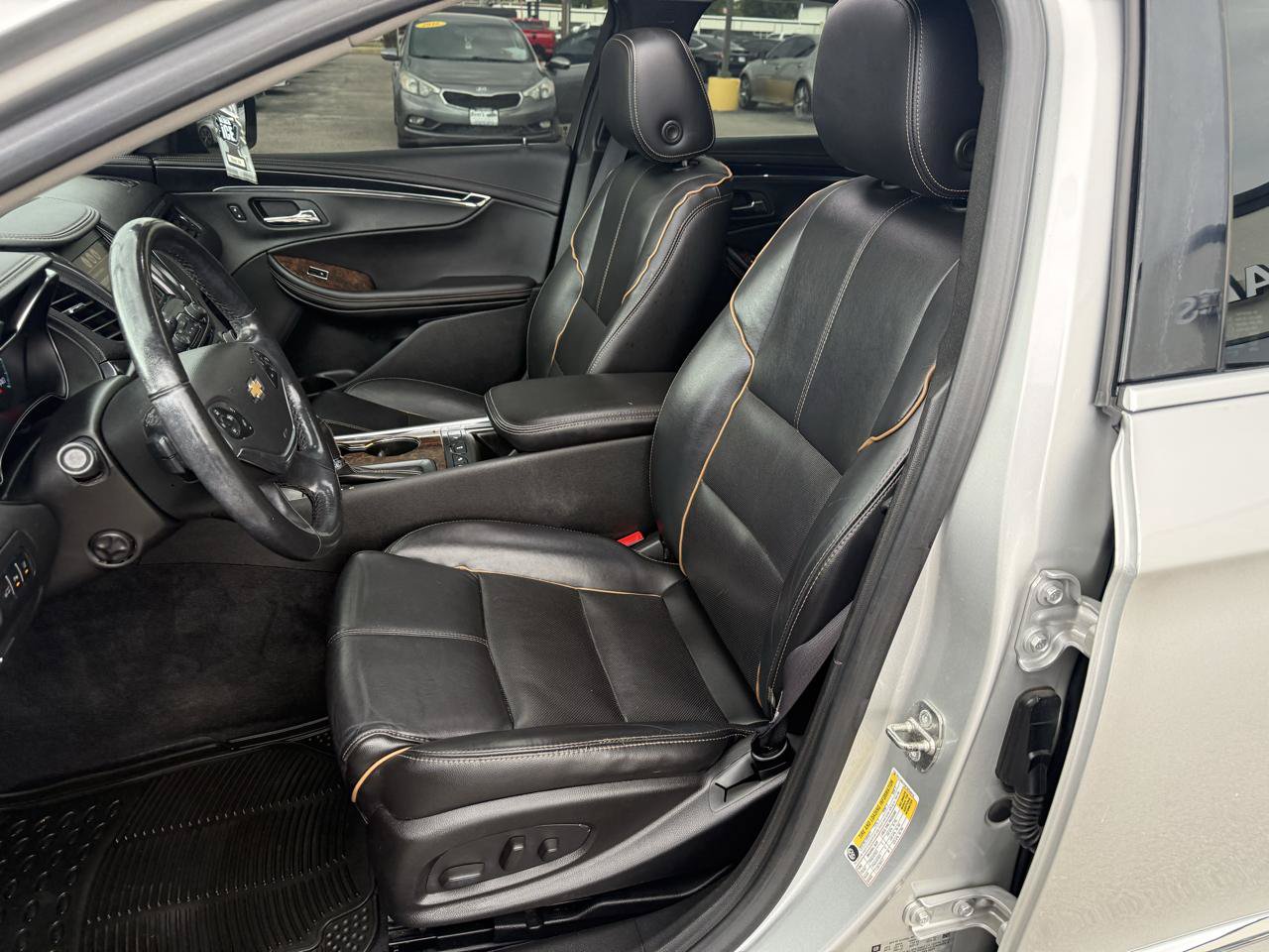 Used 2015 Chevrolet Impala LTZ FWD image 9