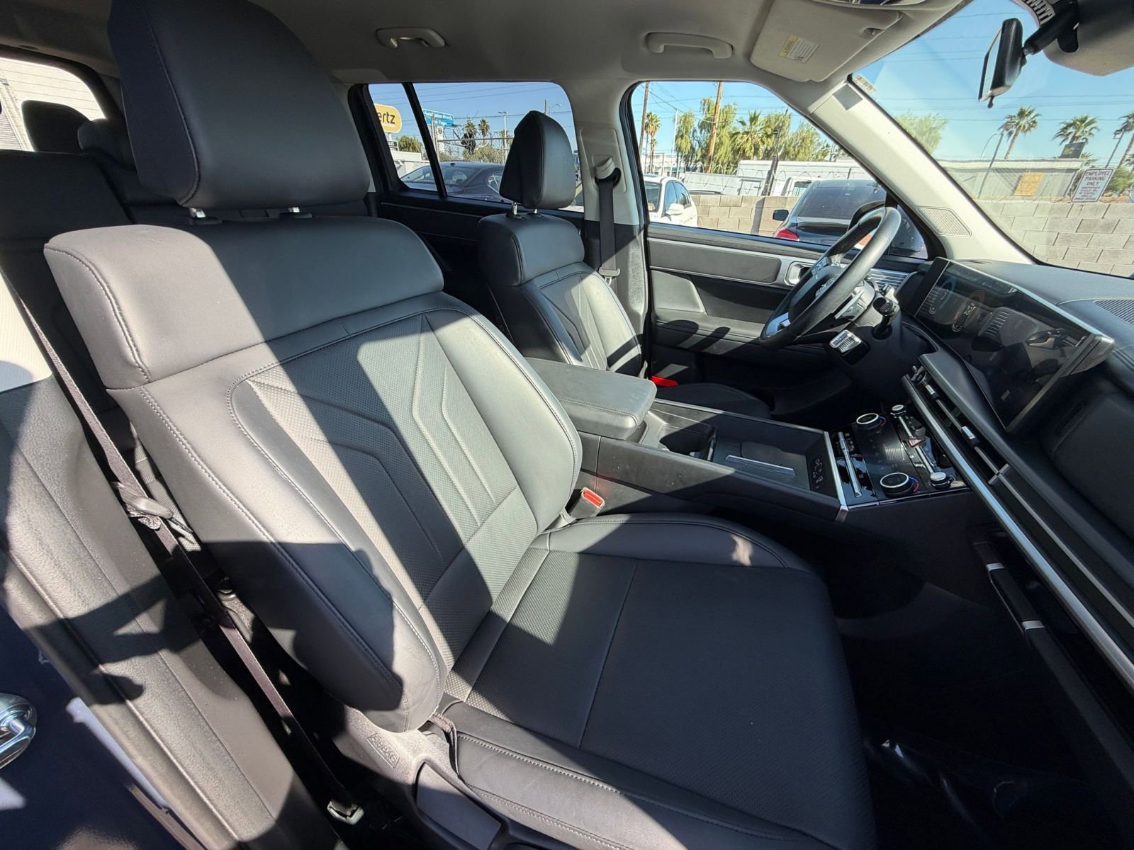 Used 2025 Hyundai Santa Fe SEL image 38