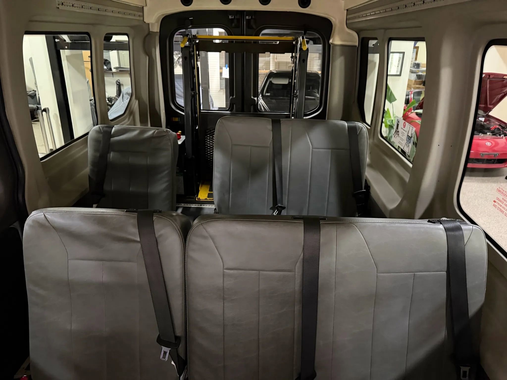 Used 2015 Ford Transit 250 148 Medium Roof RWD image 39