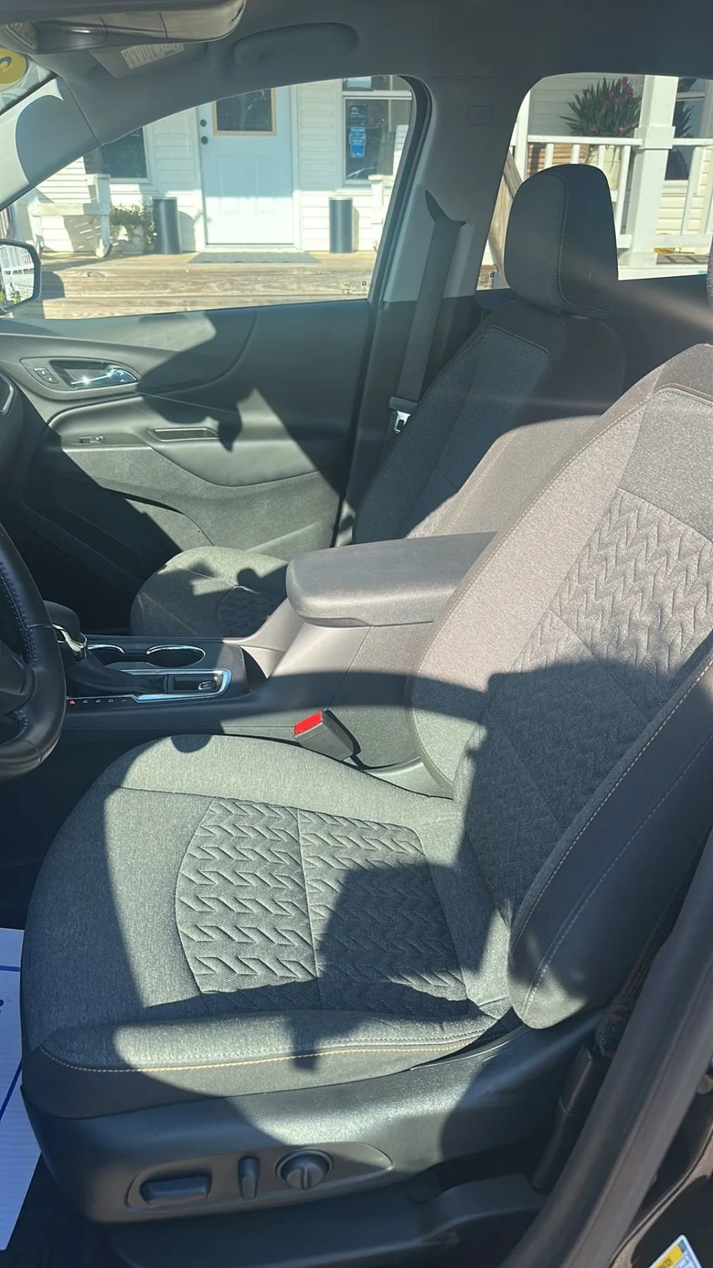 Used 2022 Chevrolet Equinox LT image 11