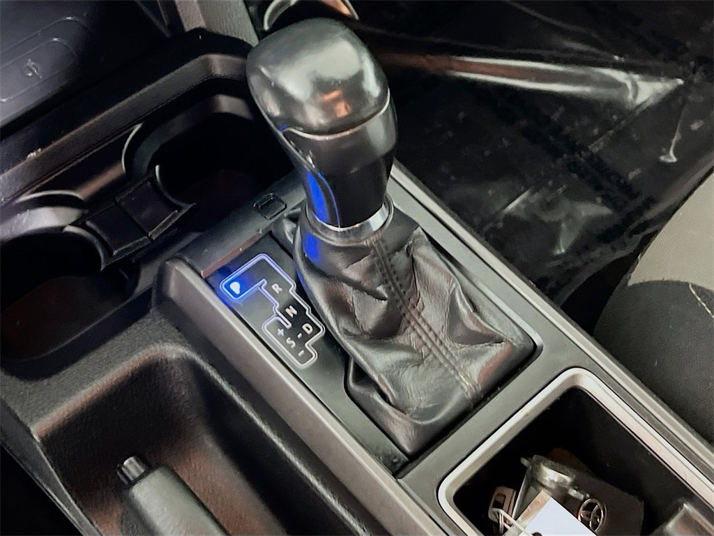 Certified 2022 Toyota Tacoma TRD Off-Road image 16