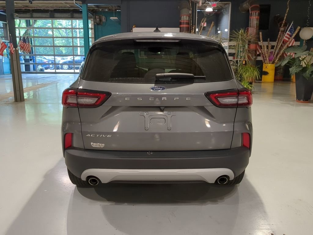 Used 2023 Ford Escape Active FWD image 9