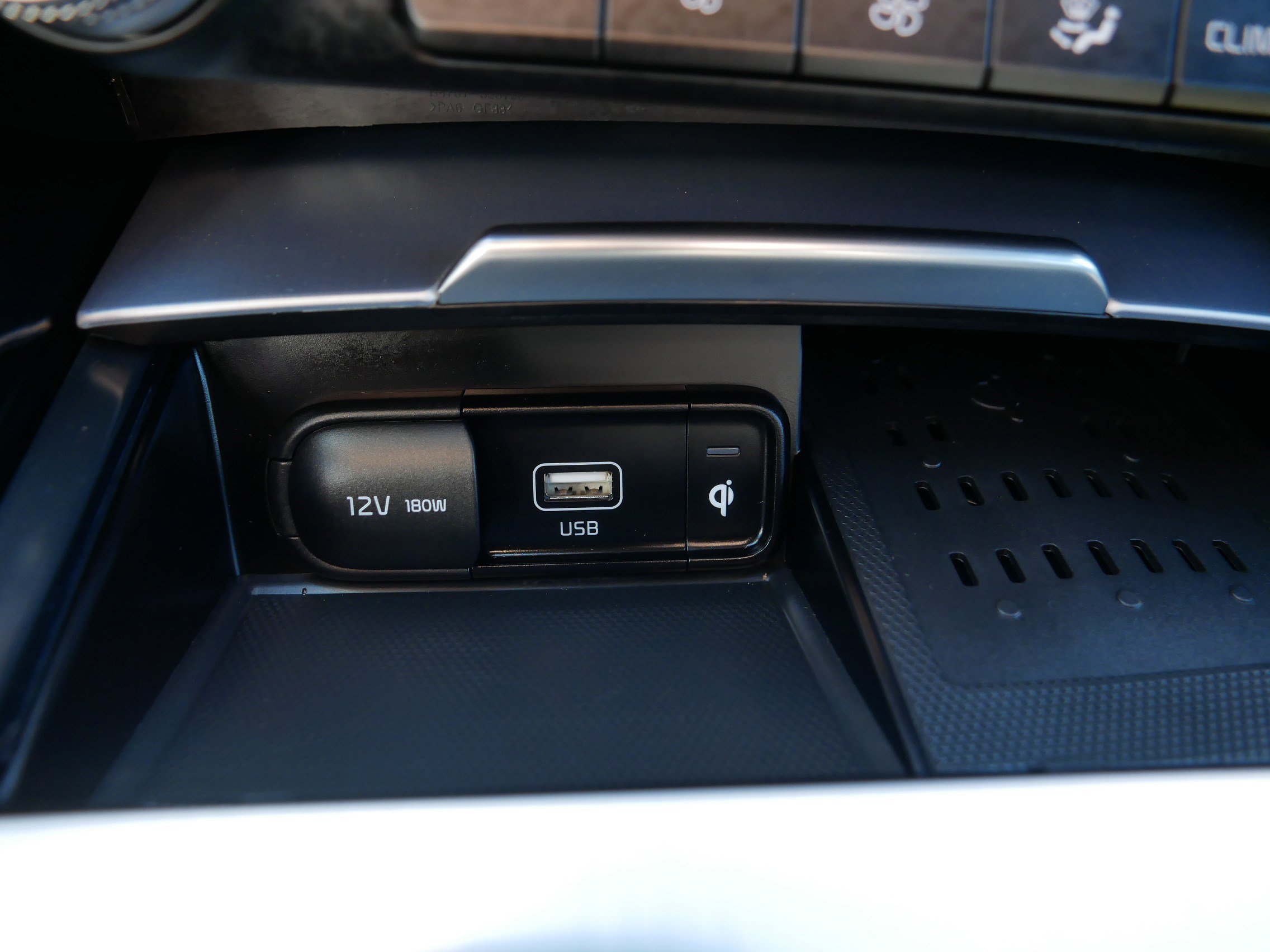 Certified 2023 Kia Stinger GT2 image 33