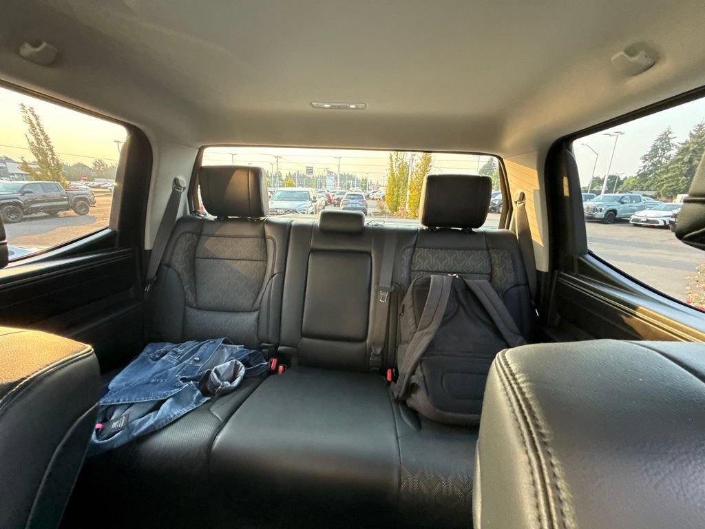 Used 2022 Toyota Tundra SR5 w/ SR5 Premium Package AWD/4WD image 10