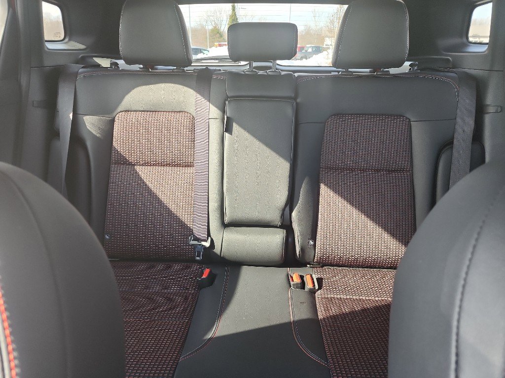 Used 2026 Nissan Kicks SR w/ Cold Weather Package image 19