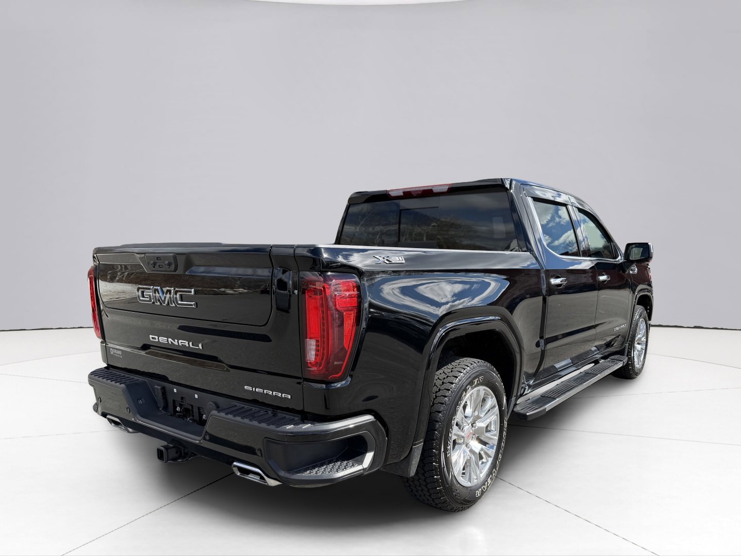 Used 2025 GMC Sierra 1500 Denali w/ Technology Package image 13