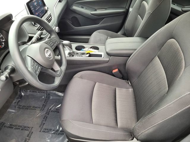Used 2025 Nissan Altima 2.5 S image 9