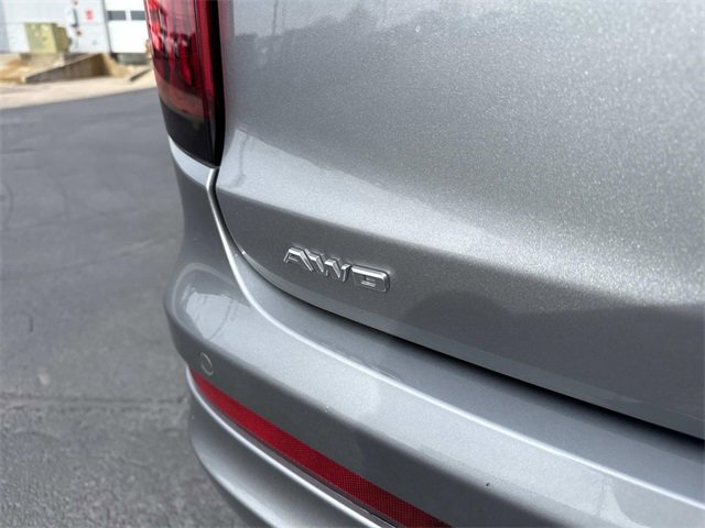 Certified 2024 Cadillac XT6 Premium Luxury w/ Platinum Package image 4