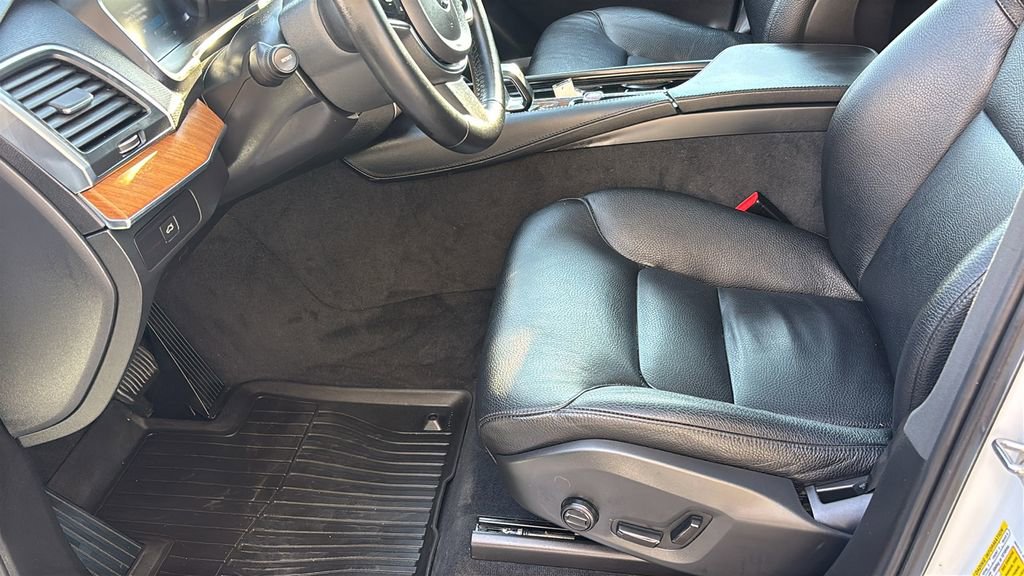 Certified 2023 Volvo XC90 B6 Core w/ Protection Package Premier image 27