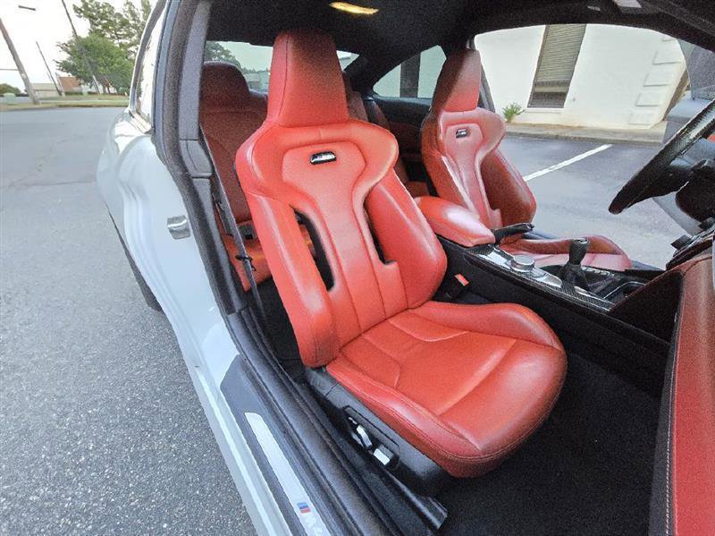 Used 2020 BMW M4 Coupe w/ Competition Package RWD image 33