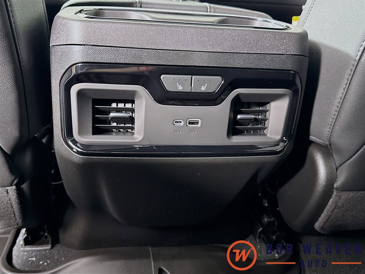 New 2026 GMC Sierra 2500 AT4 w/ AT4 Premium Plus Package AWD/4WD image 32