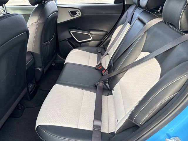 Used 2023 Kia Soul GT-Line image 16