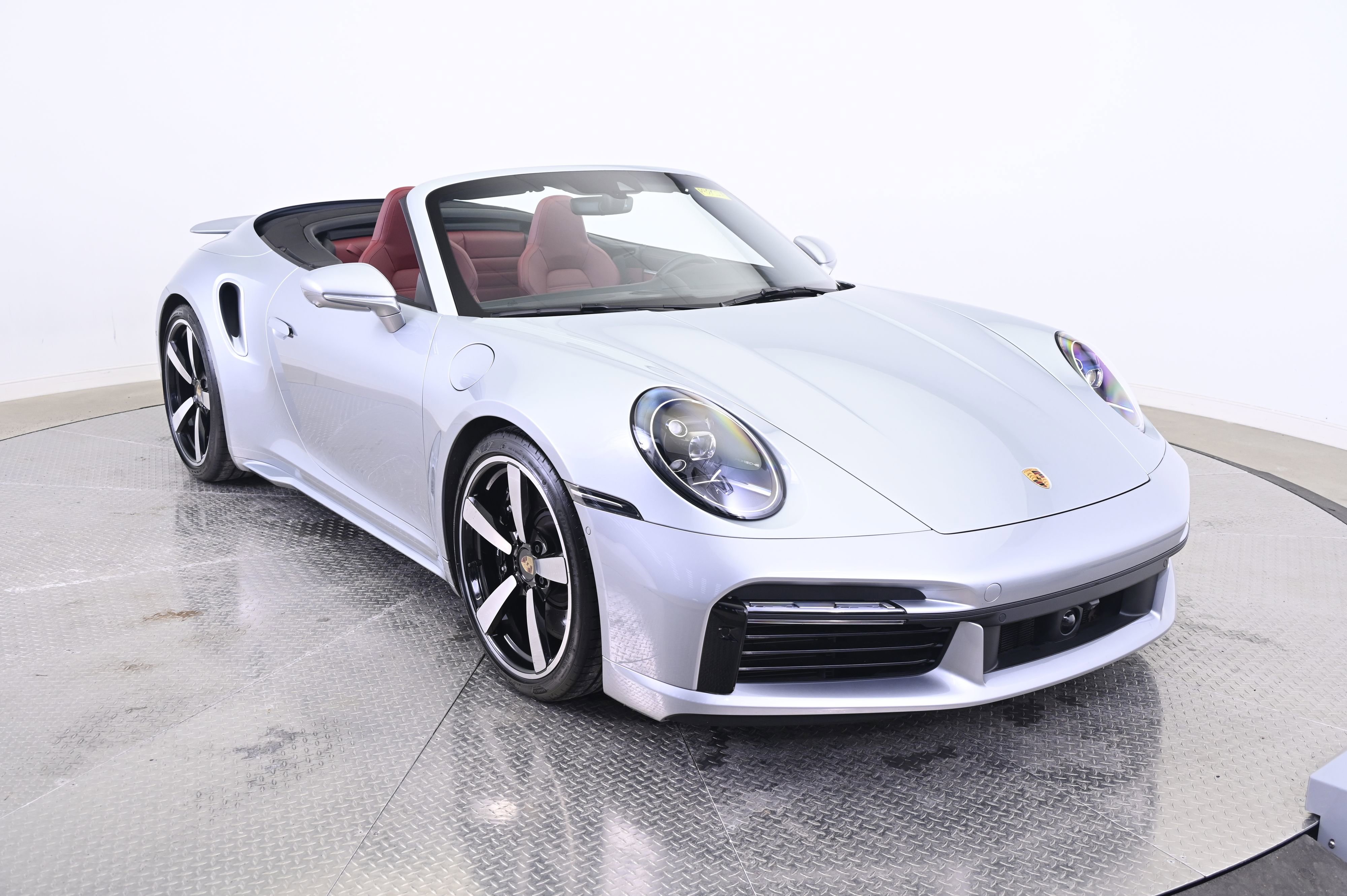 Certified 2022 Porsche 911 Turbo image 9