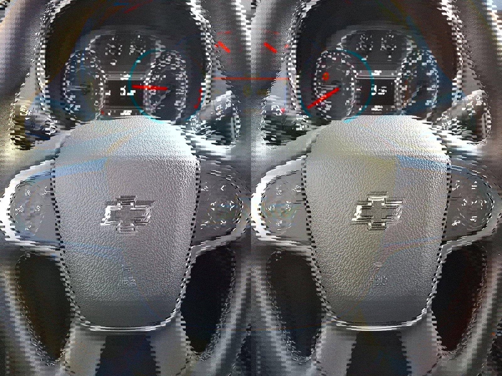 Used 2023 Chevrolet Traverse LT w/ Midnight/Sport Edition image 20