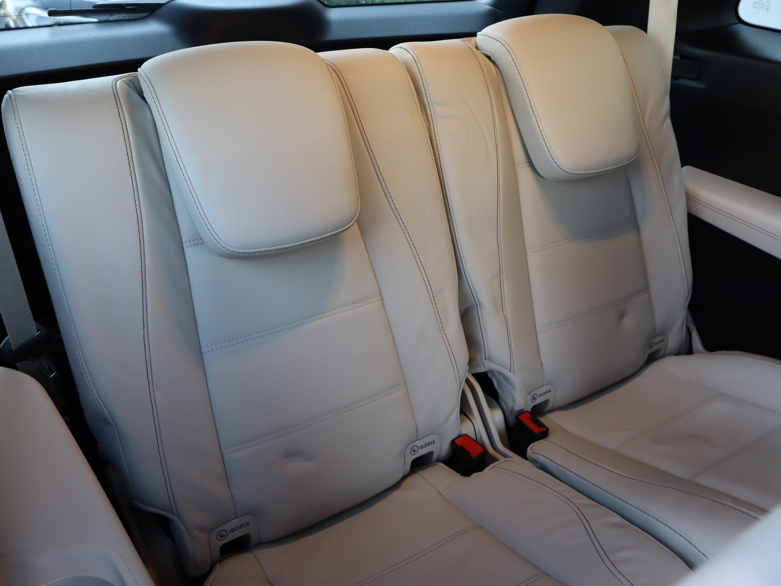 Used 2024 Mercedes-Benz GLS 580 4MATIC image 39