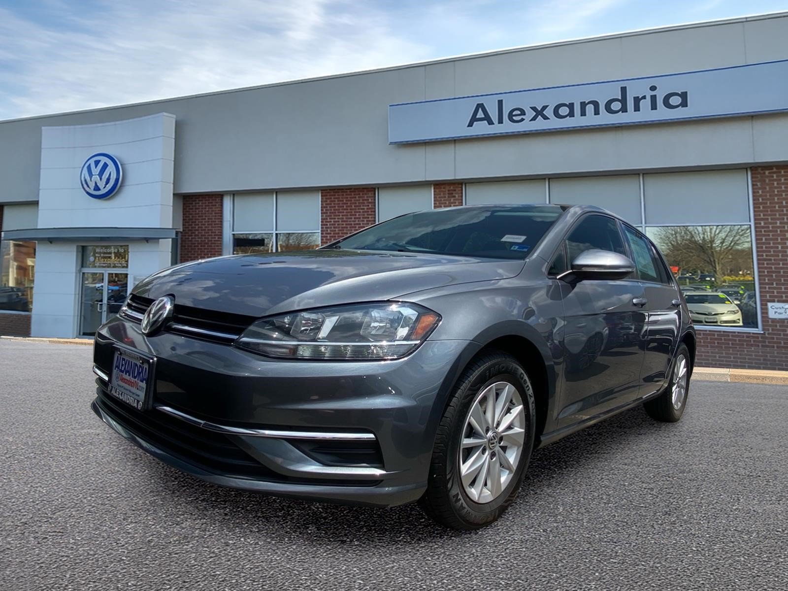 Used 2019 Volkswagen Golf S FWD image 1