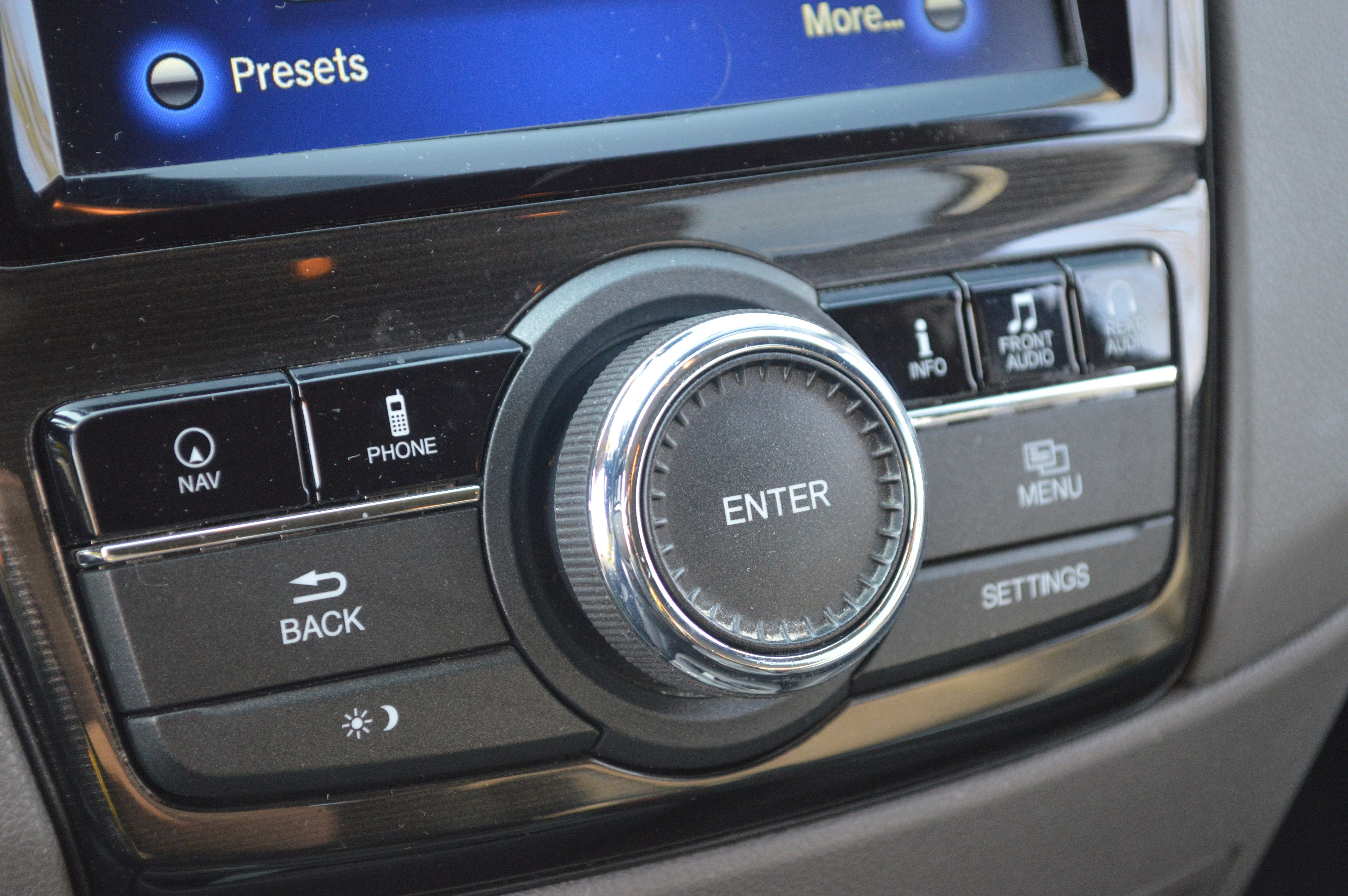 Used 2016 Honda Odyssey Touring Elite image 22