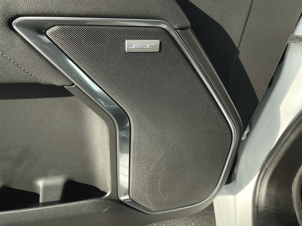 New 2026 GMC Sierra 3500 SLT image 32