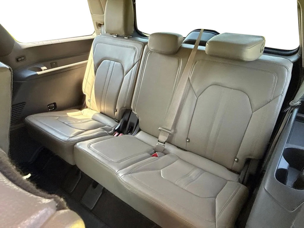Used 2021 Ford Expedition Limited AWD/4WD image 32