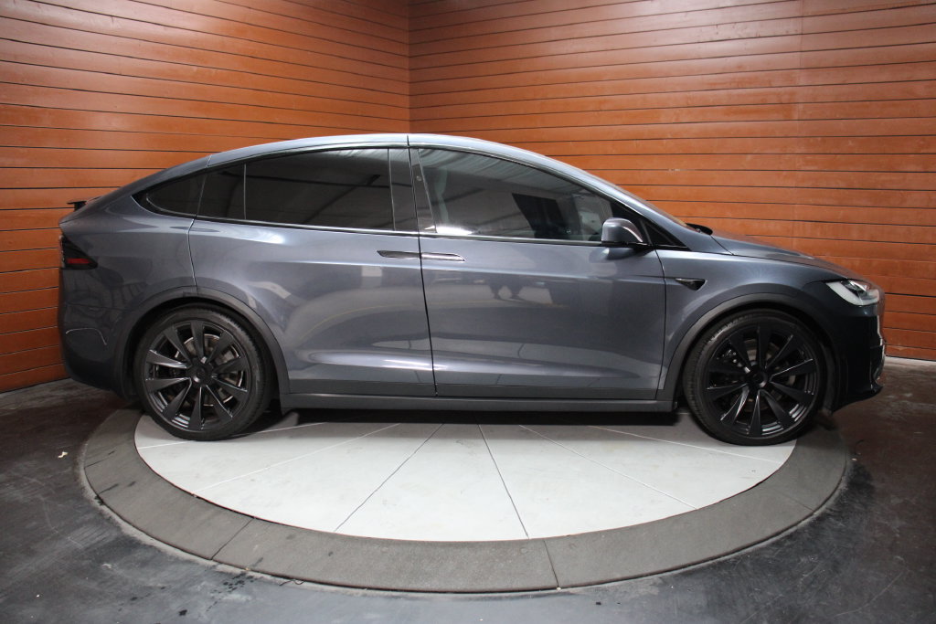 Used 2023 Tesla Model X AWD/4WD image 27