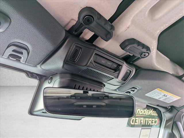 Used 2025 Jeep Gladiator Rubicon AWD/4WD image 23
