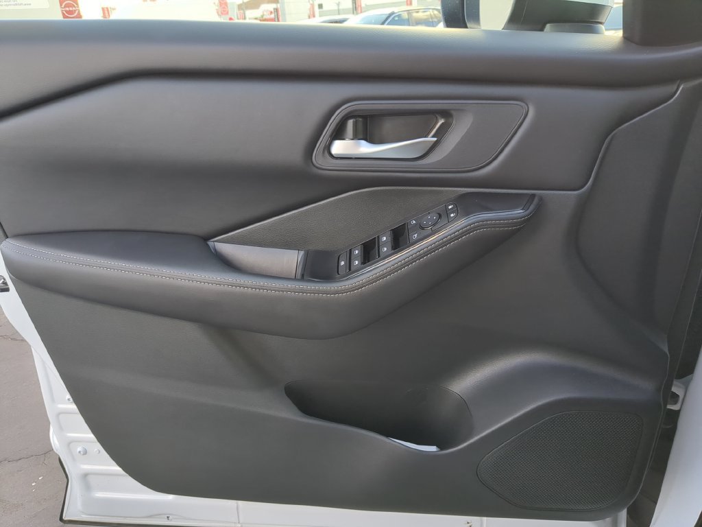 Certified 2026 Nissan Rogue SV w/ Cold Weather Package FWD image 12