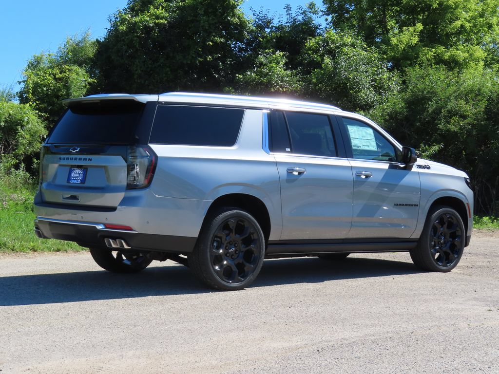 New 2026 Chevrolet Suburban High Country AWD/4WD image 3