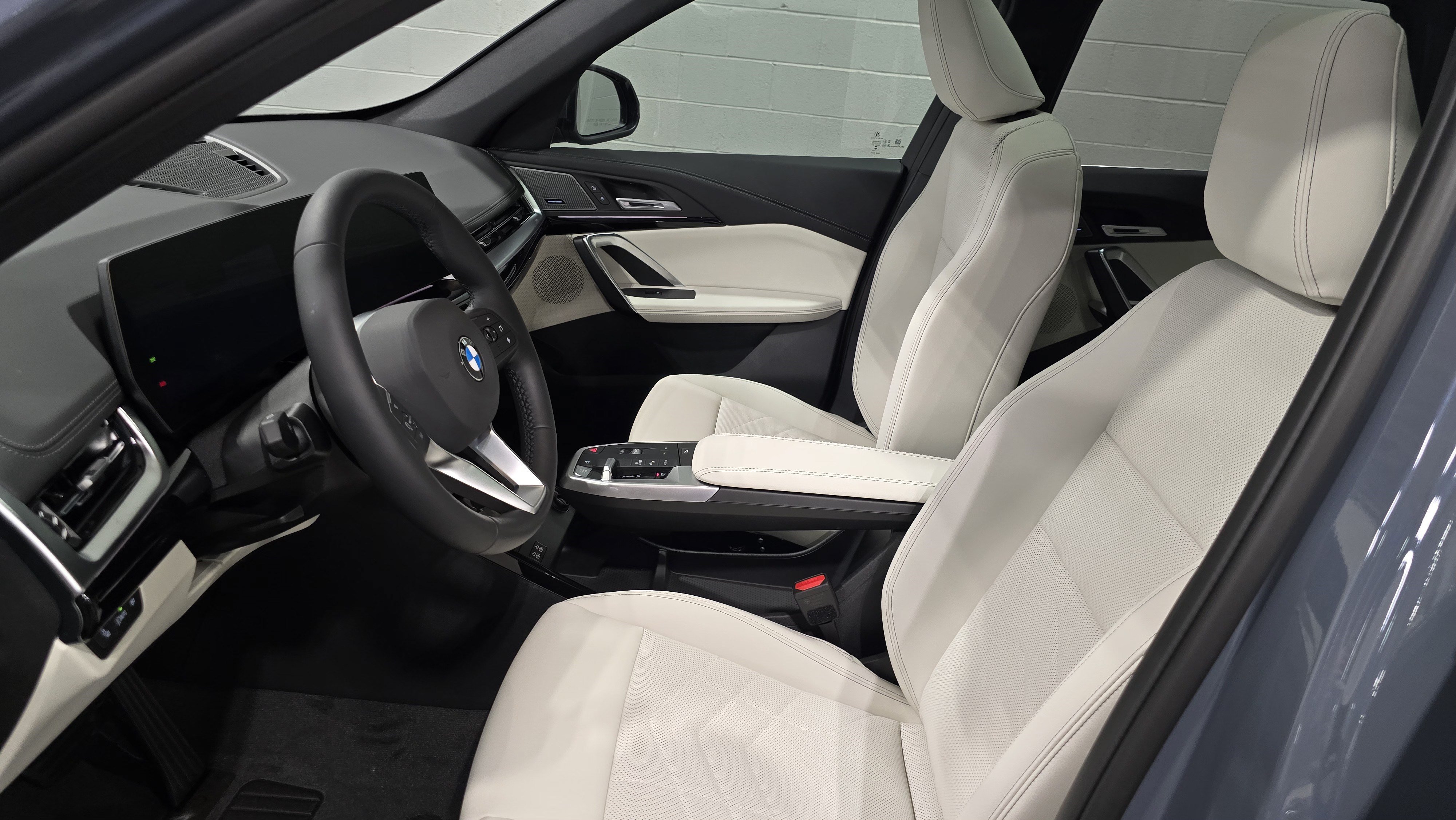 Used 2026 BMW X1 xDrive28i w/ Convenience Package AWD/4WD image 12