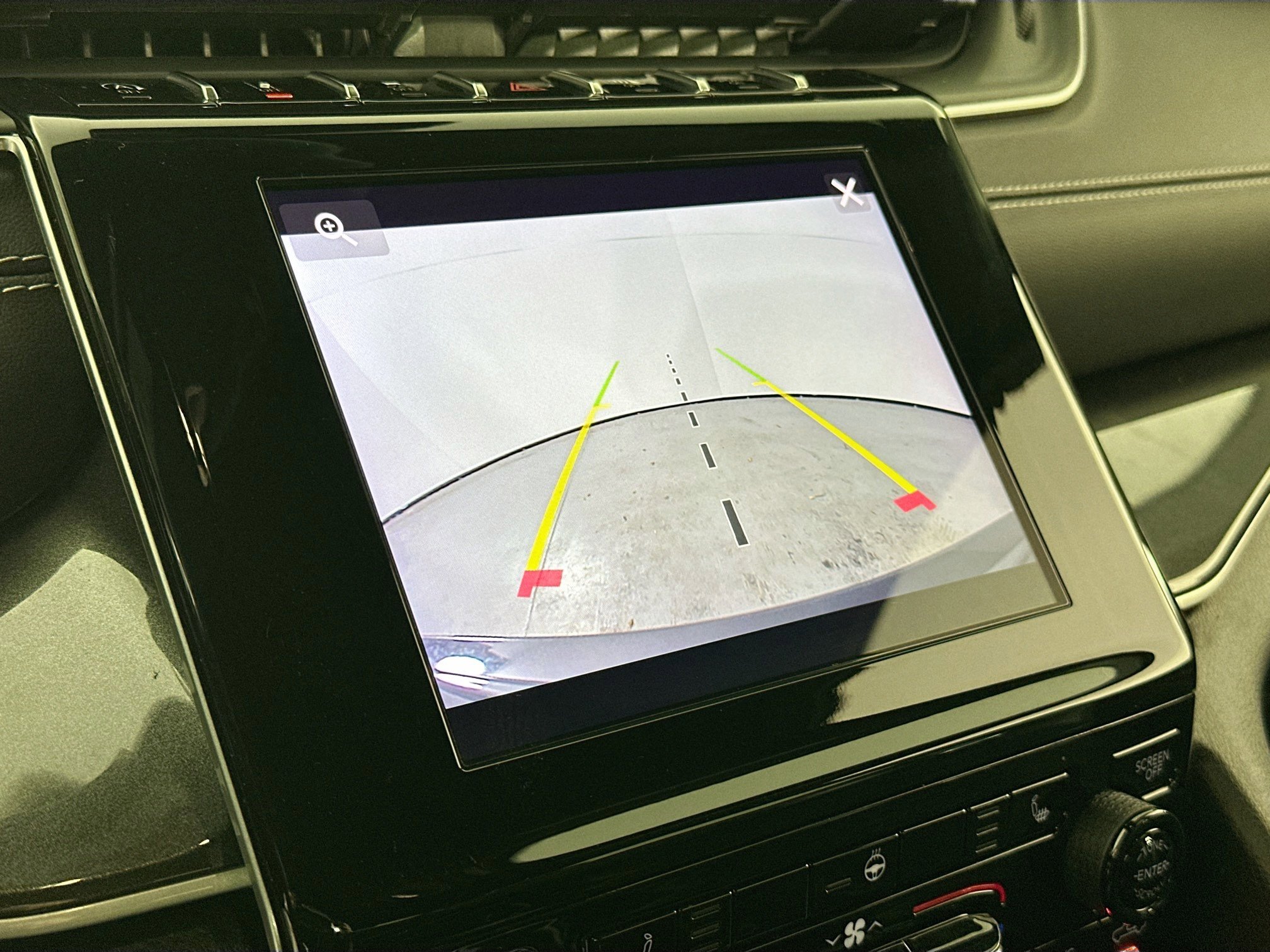 Used 2023 Jeep Grand Cherokee Altitude image 13