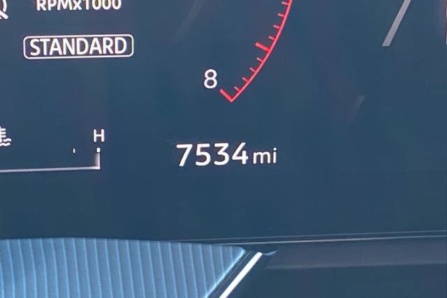 Used 2025 Nissan Murano SL image 10