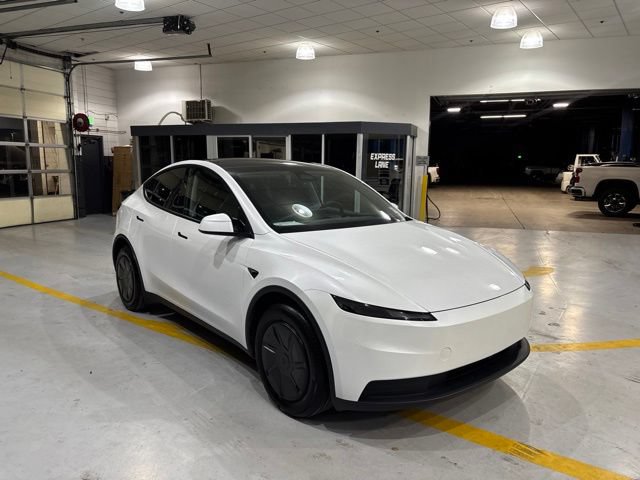 Used 2026 Tesla Model Y Long Range AWD/4WD image 4