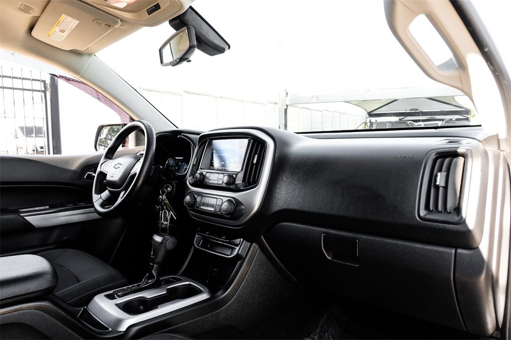 Used 2016 Chevrolet Colorado LT w/ LT Convenience Package image 9
