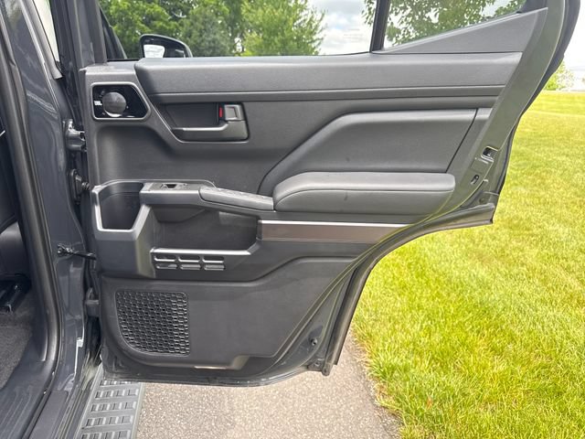 Certified 2025 Toyota 4Runner TRD Off-Road Premium AWD/4WD image 17