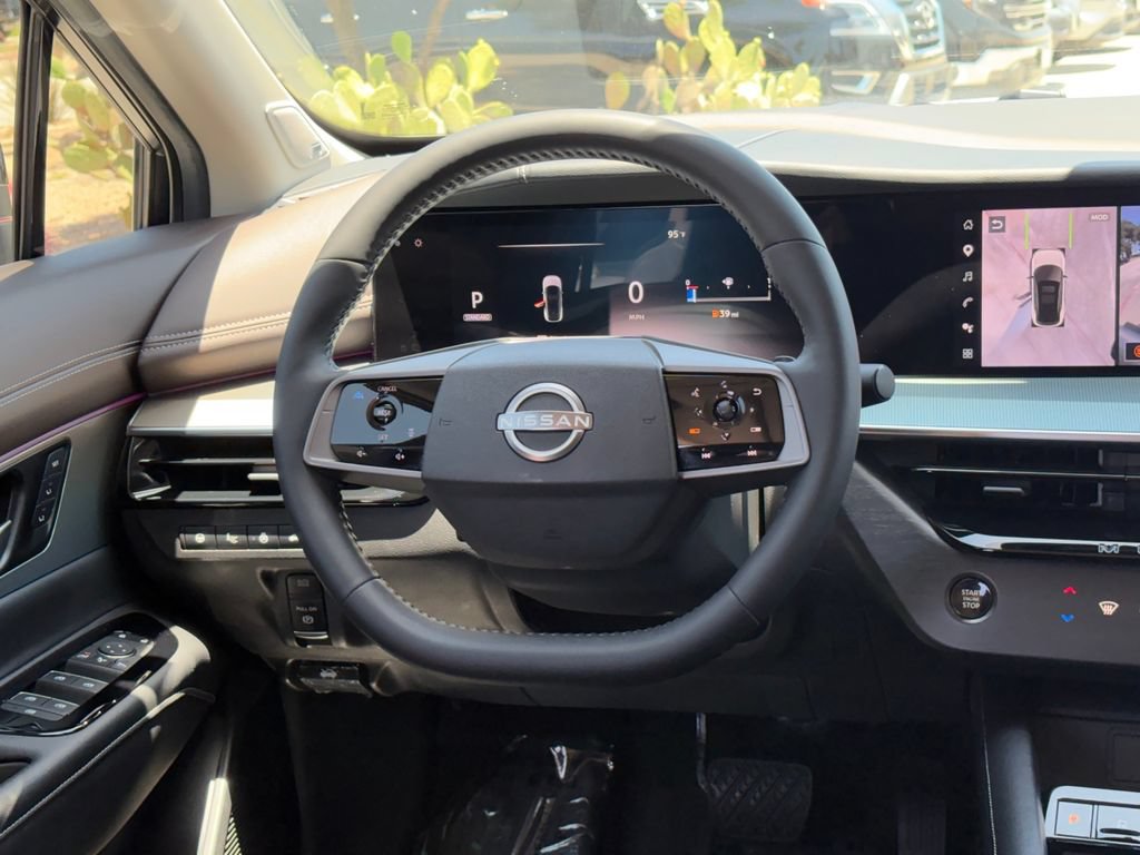 Certified 2025 Nissan Murano Platinum w/ Cargo Package AWD/4WD image 25