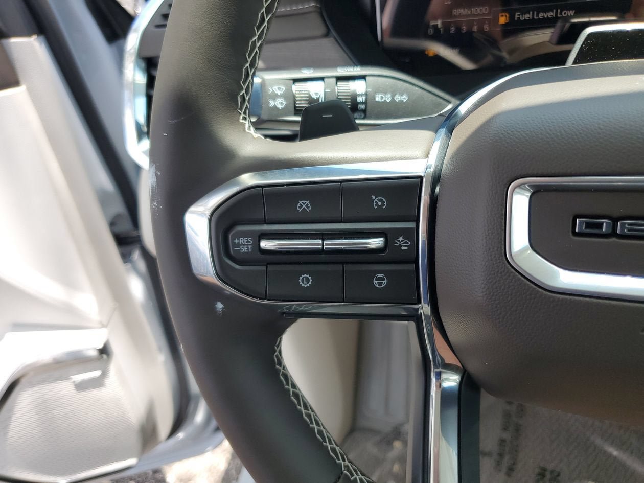 New 2026 GMC Acadia Denali w/ Super Cruise Package FWD image 28