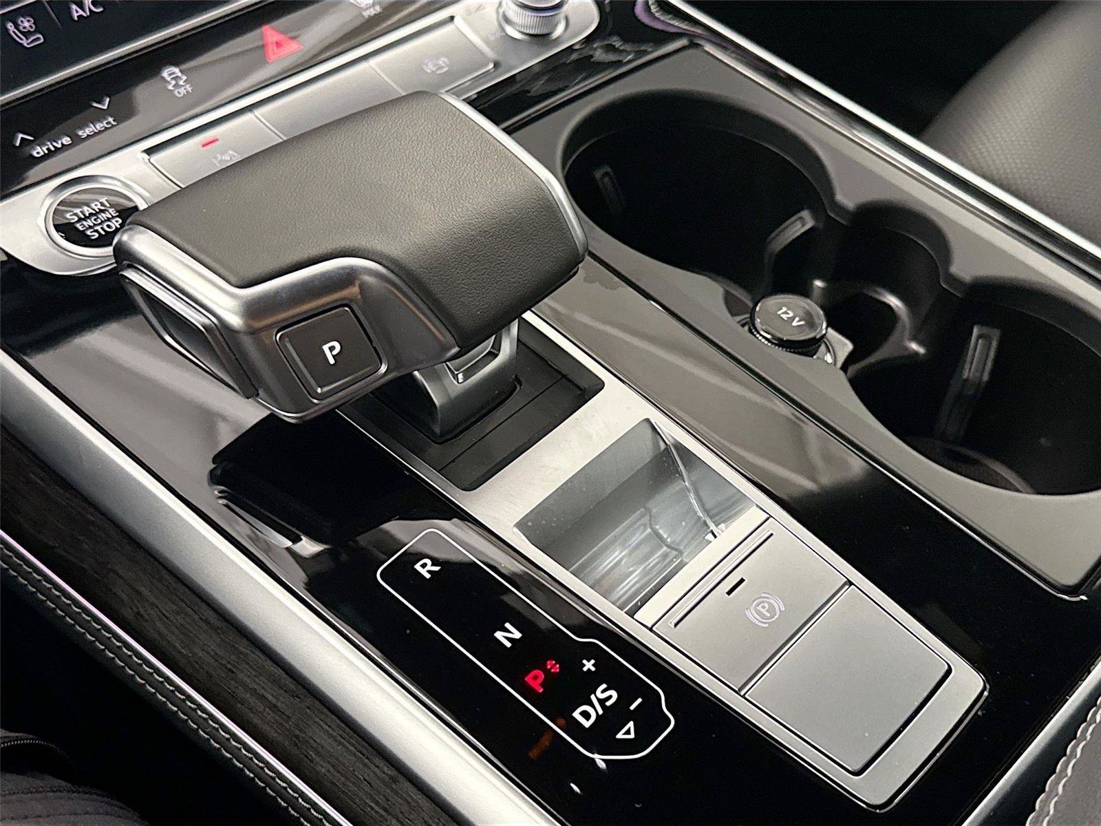Certified 2026 Audi Q8 Premium Plus w/ Premium Plus Package AWD/4WD image 17