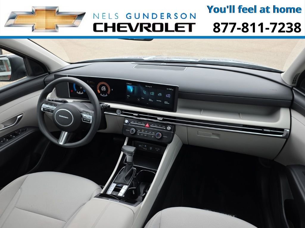 Used 2025 Hyundai Tucson SE AWD/4WD image 12