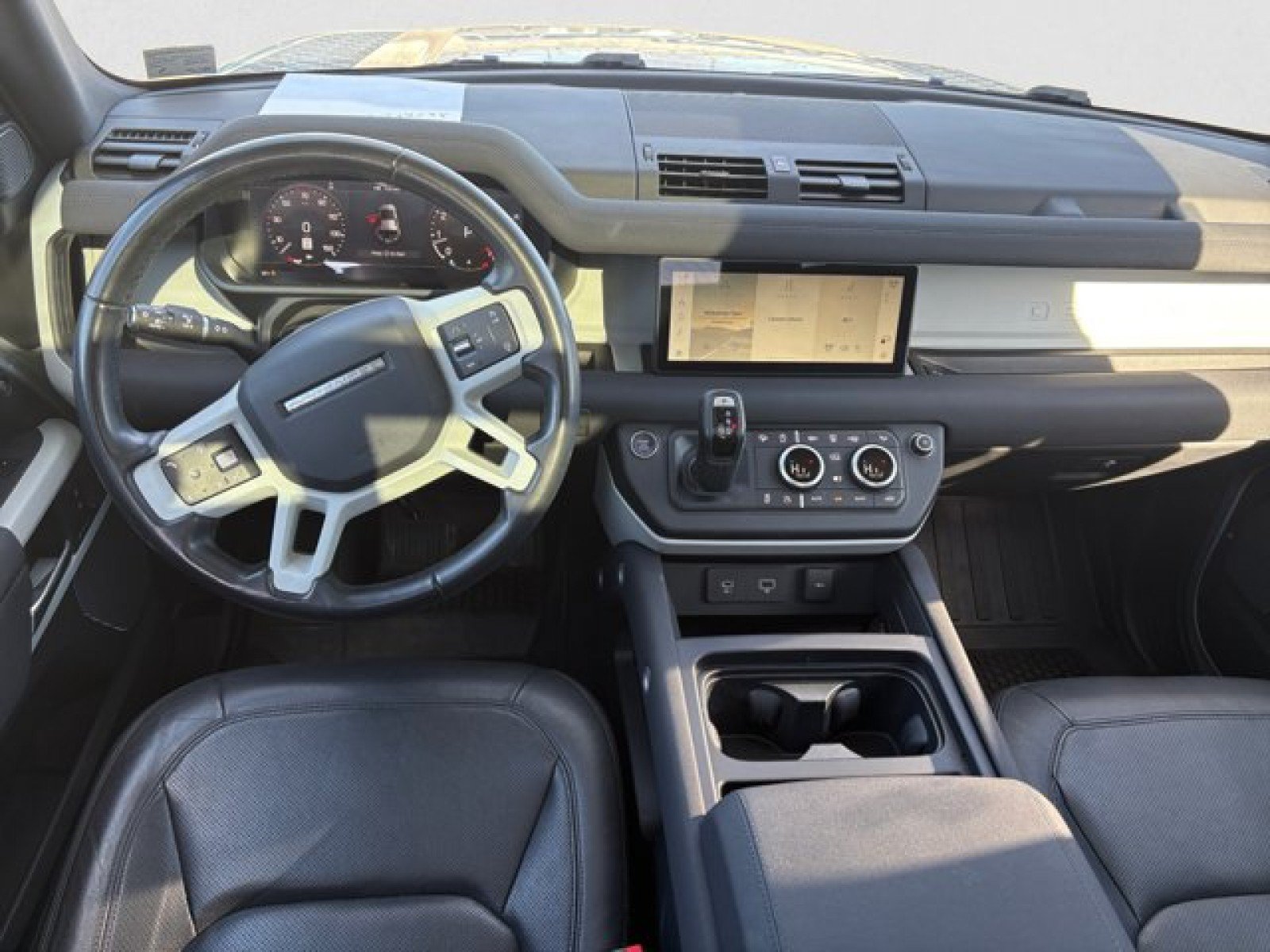 Certified 2023 Land Rover Defender 110 S AWD/4WD image 17
