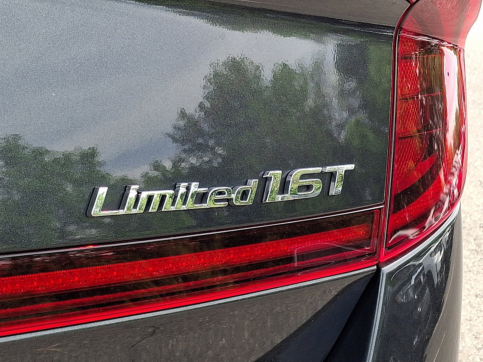 Used 2021 Hyundai Sonata Limited FWD image 31