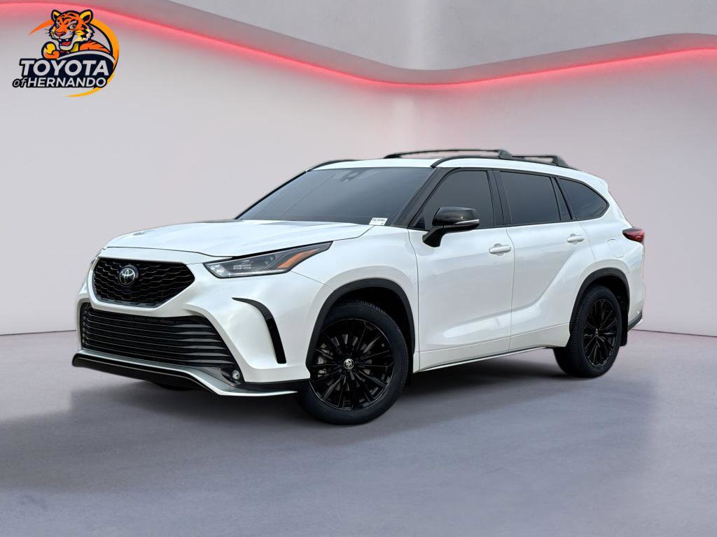 Used 2023 Toyota Highlander XSE