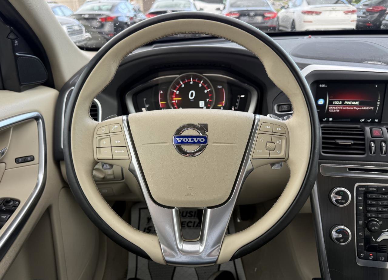 Used 2015 Volvo XC60 T6 Platinum w/ Climate Package AWD/4WD image 14